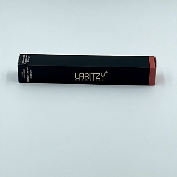 Laritzy Lip Gloss in Crave (NWT) - Picture 1 of 3